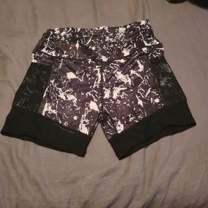 Shein black and white bike shorts new size large